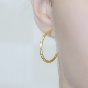 Brinco Argola De Ouro 18k 30mm Torcido