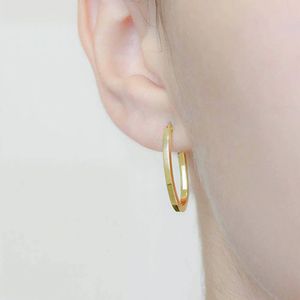 Brinco Argola Oval De Ouro 18K  24mm