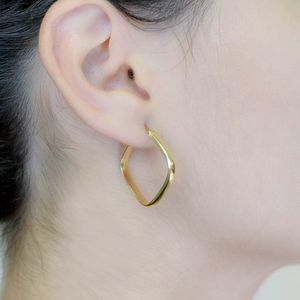 Brinco Argola De Ouro 18K 30mm Quadrada Diagonal