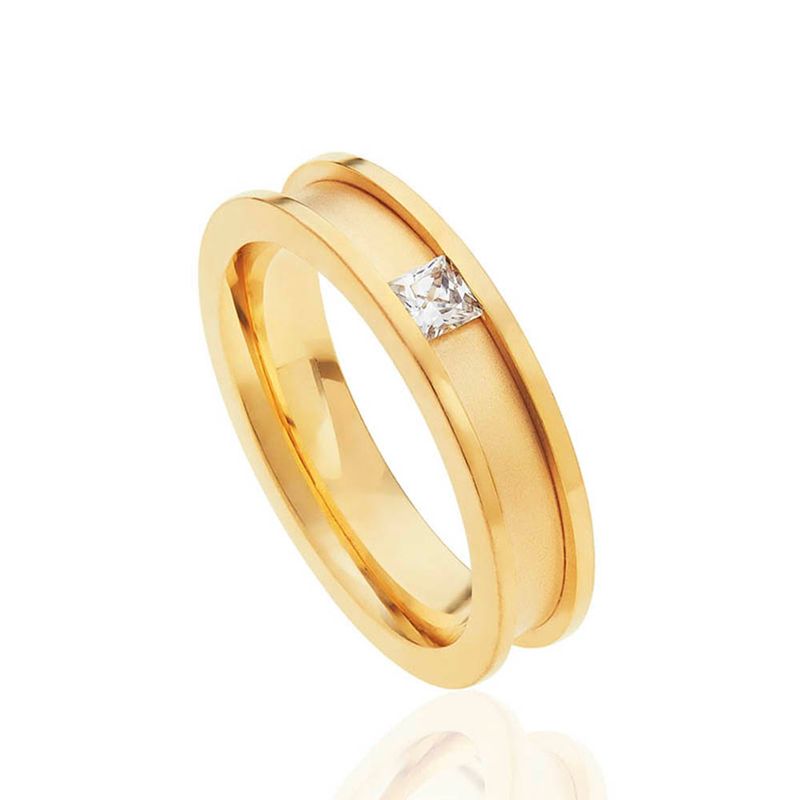 alianca-de-ouro-com-diamante-grande
