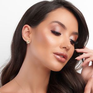 Brinco De Ouro 18k Coração Com Detalhe de Folhas e Zircônias