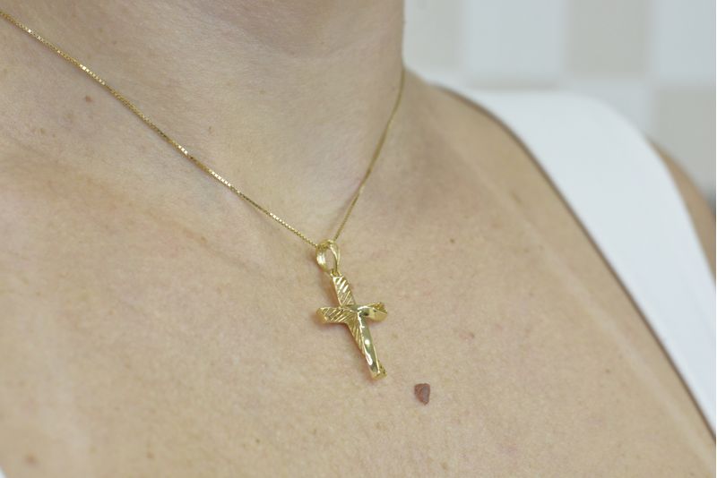 Pingente-em-ouro-18k