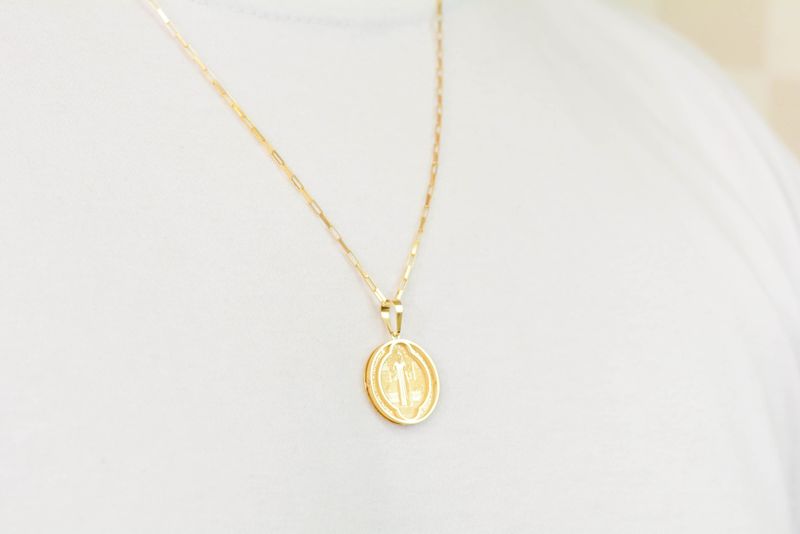 Pingente-Sao-Bento-de-Ouro-18k