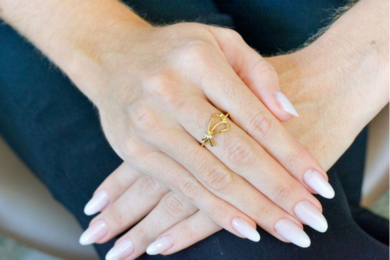 Anel-laco-de-ouro-18k