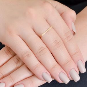 Anel Quadrado Fino De Ouro 18K