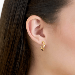 Brinco Meia Argola Orgânico De Ouro 18K